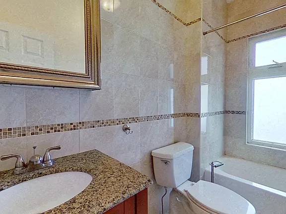 1BR/1BA Apartment · Redwood City photo 5