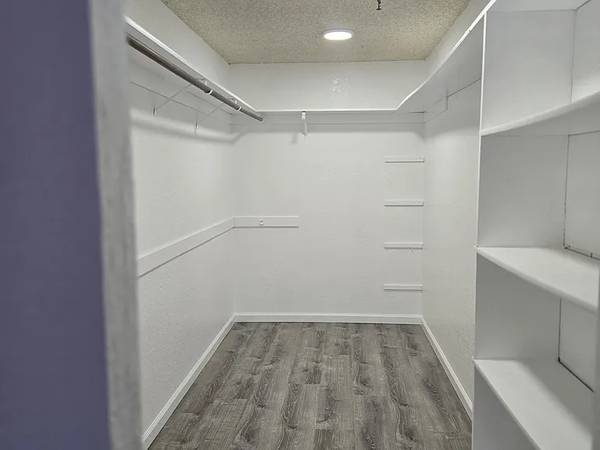 1BR/1BA Apartment on Clifford Ave · Freedom photo 2