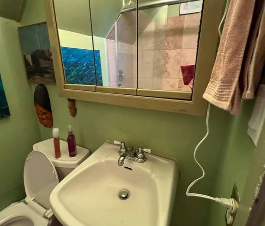 Charming Studio Apartment In Prime Berkeley Location photo 2