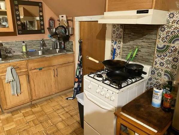 Charming Studio Apartment In Prime Berkeley Location photo 3