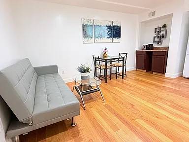 1BR/1BA Apartment · San Francisco photo 2