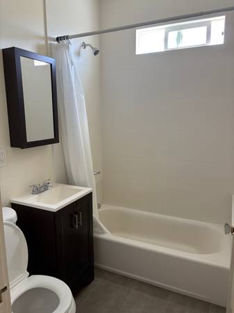 0BR/1BA Apartment on Valley Street · San Francisco photo 4