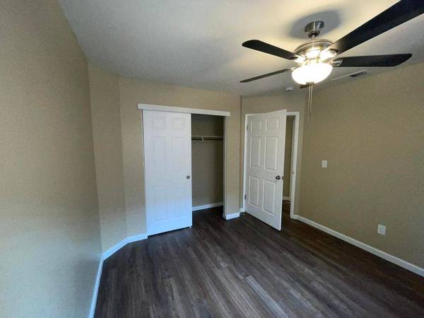 1BR/1BA Apartment · Novato photo 2