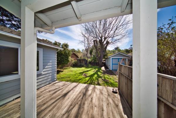 1BR/1BA Single Family House on Market St · Santa Cruz photo 3