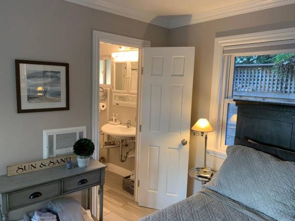 1BR/1BA Apartment on E Cliff Dr · Santa Cruz photo 5
