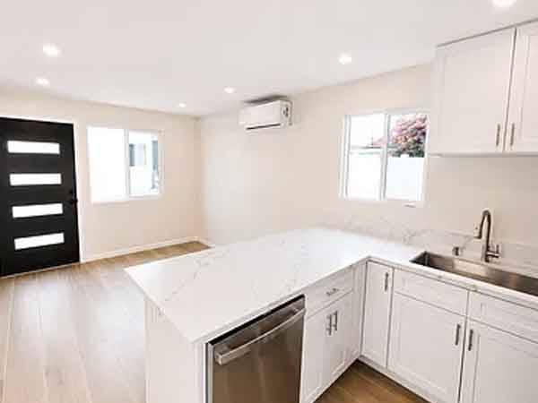 1BR/1BA Apartment · San Francisco photo 3