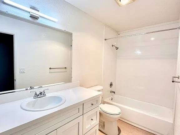 1BR/1BA Apartment · Brooklyn photo 3