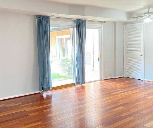 1BR/1BA Apartment · Oakland photo 3