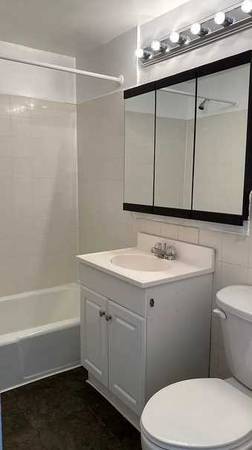1BR/1BA Apartment · Oakland photo 4