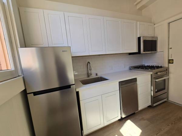1BR/1BA Apartment · New York photo 3
