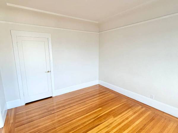 1BR/1BA Apartment · Bronx photo 3