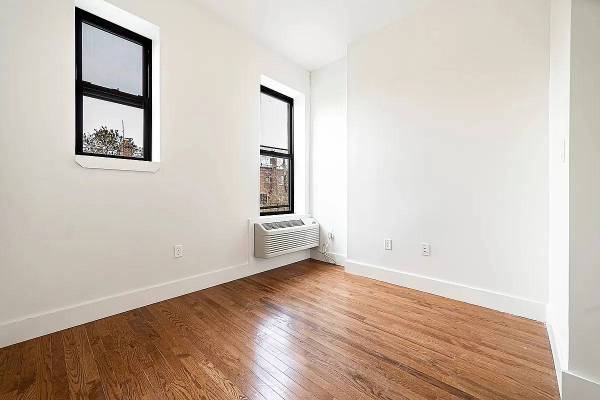 2BR/1BA Apartment · Santa Rosa photo 3