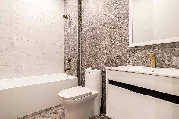 2BR/1BA Apartment · Santa Rosa photo 4