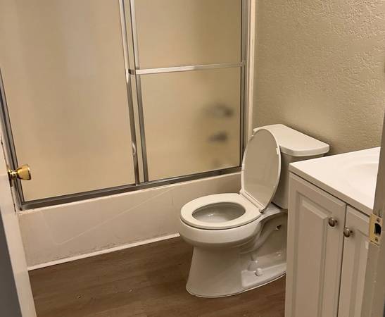 1BR/1BA Apartment · Bronx photo 3