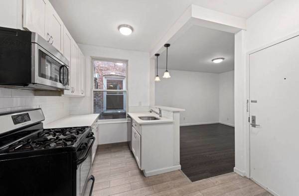 2BR/2BA Apartment · San Francisco photo 4