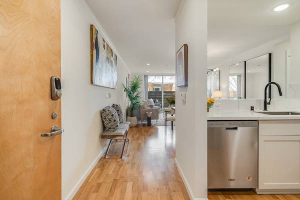 1BR/1BA Apartment · San Francisco photo 3