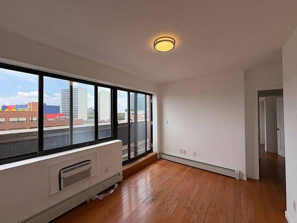 1BR/1BA Apartment · San Francisco photo 3