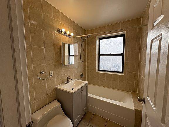 1BR/1BA Apartment · San Francisco photo 4