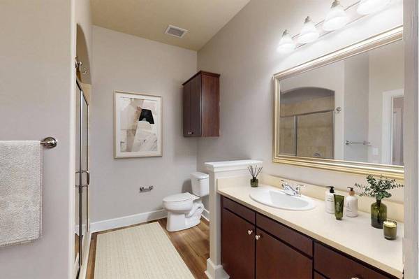1BR/1BA Apartment · San Francisco photo 4