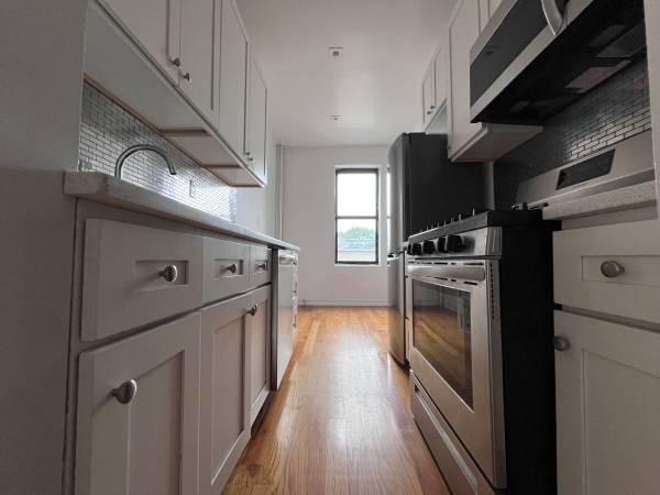 1BR/1BA Apartment · San Francisco photo 4