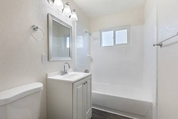 1BR/1BA Apartment · San Francisco photo 4