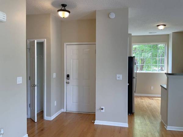 1BR/1BA Apartment · San Francisco photo 2