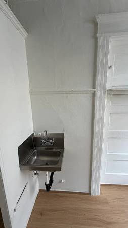 0BR/1BA Apartment on Ritch S · San Francisco photo 2