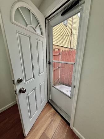 1BR/1BA Apartment · Capitola photo 2