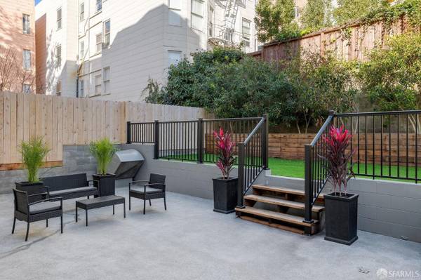1624  Larkin photo 5