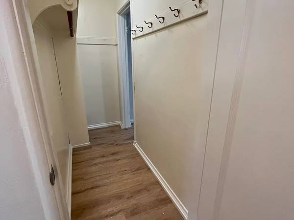 1BR/1BA Apartment · Mill Valley photo 4