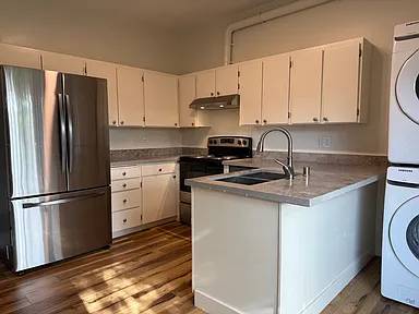 1BR/1BA Duplex on Soquel Dr · Capitola photo 2