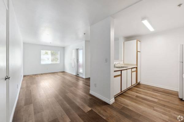 1BR/1BA Apartment · Redwood City photo 3