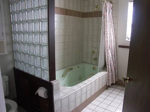 1BR/1BA Apartment · Sausalito photo 4
