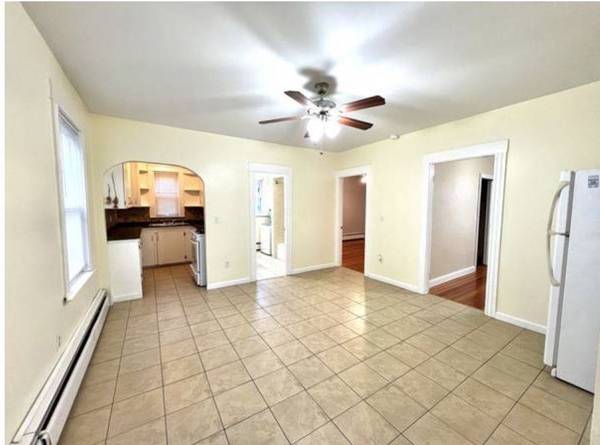 1BR/1BA Single Family House on Eastern Pkwy · Brooklyn photo 2