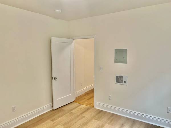 959 Capp St 10 photo 2