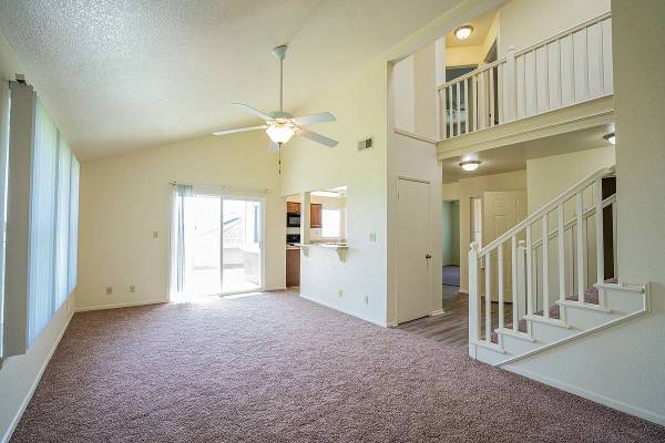 1BR/1BA Apartment · Sebastopol photo 2