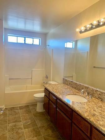 1BR/1BA Apartment · San Francisco photo 5