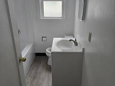 1BR/1BA Apartment · Los Angeles photo 4