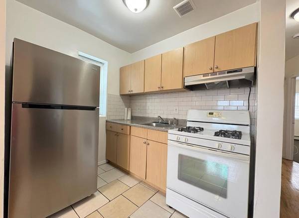 1BR/1BA Apartment · Great Neck photo 3