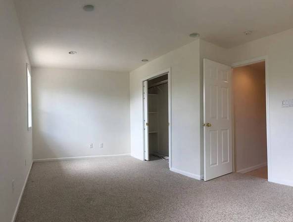 1BR/1BA Apartment on W 44th St · New York photo 3