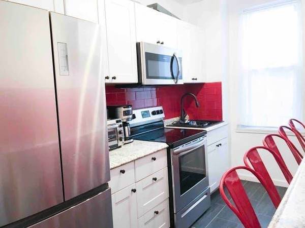 1BR/1BA Apartment · Los Angeles photo 2