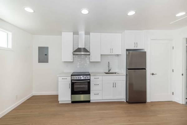 1BR/1BA Duplex · New York photo 3