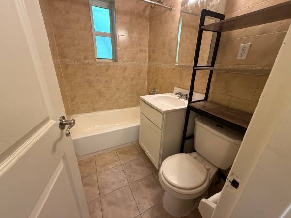 1BR/1BA Apartment · San Francisco photo 3