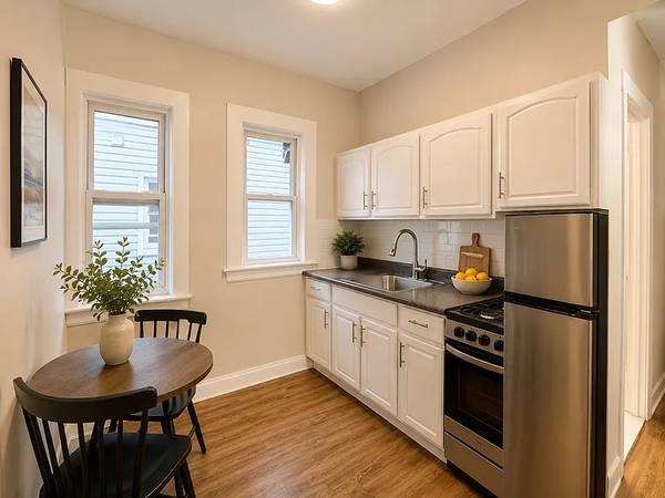 1BR/1BA Apartment · Richmond Hill photo 5