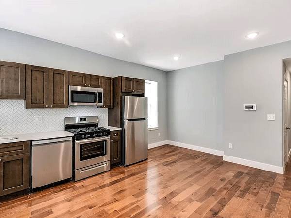 2BR/1BA Apartment · Philadelphia photo 4