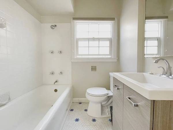 5307 Hillen Dr Oakland, CA 94619 photo 3