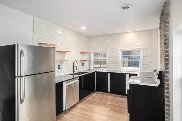 1BR/1BA Apartment · San Francisco photo 4