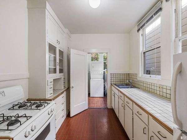 2BR/1BA Duplex on Divisadero St · San Francisco photo 3