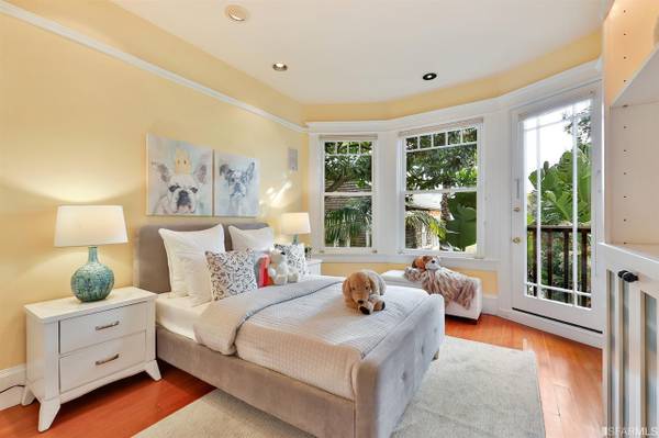 1BR/1BA Single Family House on Sacramento St · San Francisco photo 5
