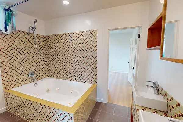 1BR/1BA Apartment · San Francisco photo 5